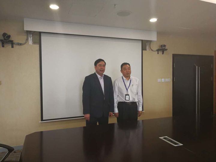 1496508836112243.jpg 4-趙振元董事長與祁寧春總經理親切合影.jpg